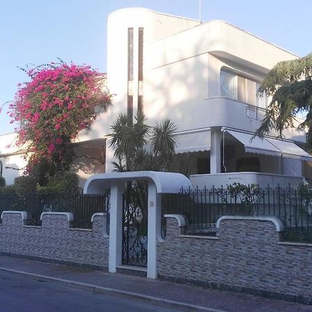 Villa Mary - Oroblu Trani Exterior foto